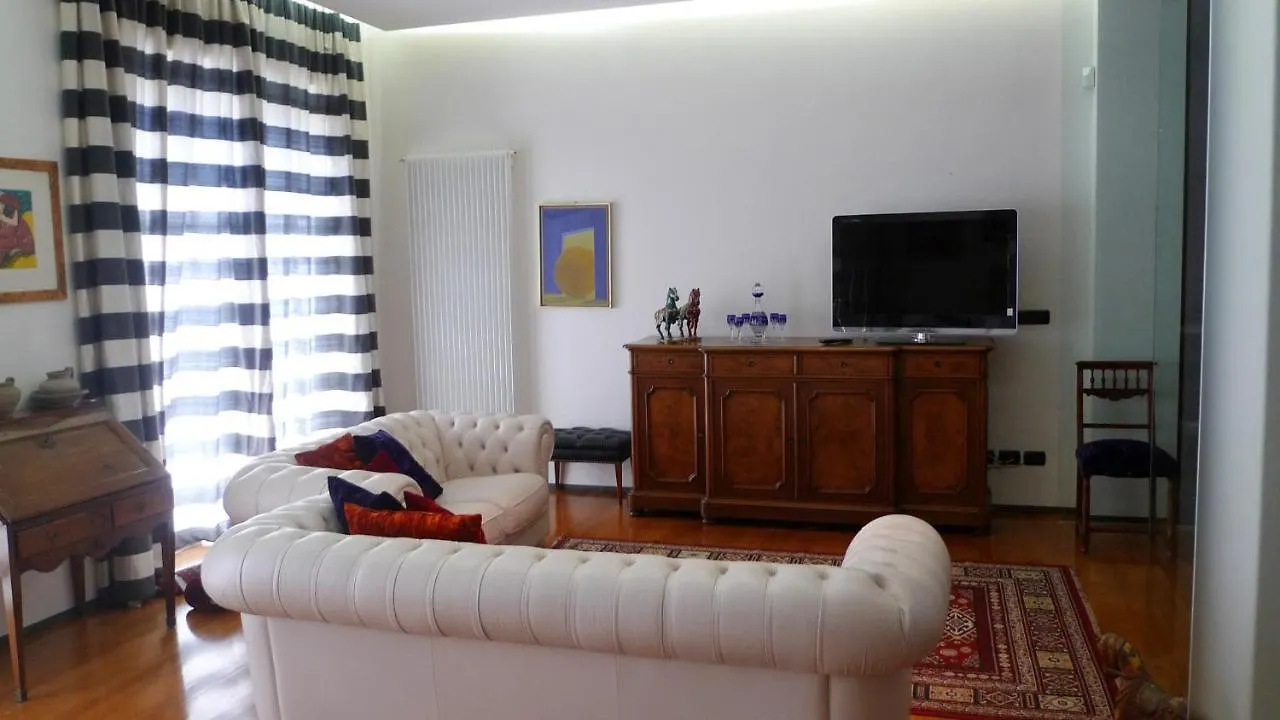 Apartment Ma Jolie Maison By Apulia Accommodation Bari